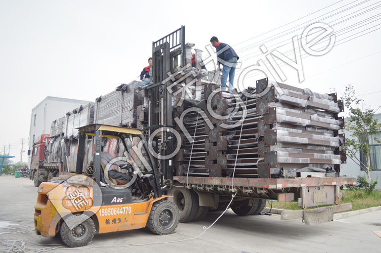 安徽公交候車亭裝車發貨圖二